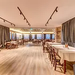 Grand Murgavets Hotel 4*