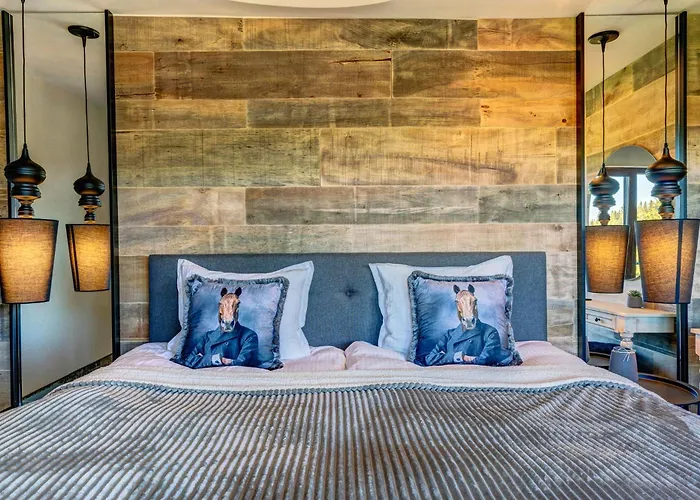 Grand Murgavets Ξενοδοχείο 4*